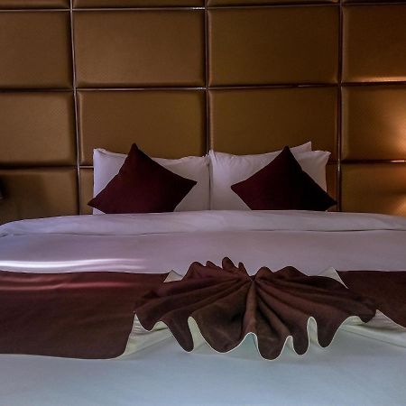 Summerset Continental Hotel By Usuma Mobushipe Extérieur photo