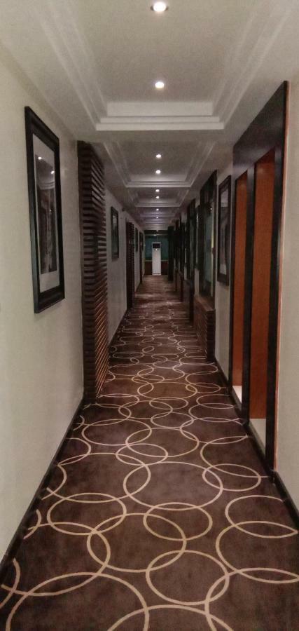 Summerset Continental Hotel By Usuma Mobushipe Extérieur photo